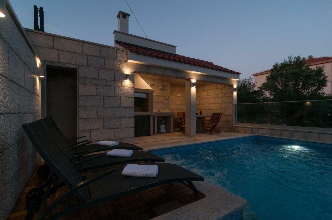 Beautiful Apartment With Private Pool Trogir Exterior foto
