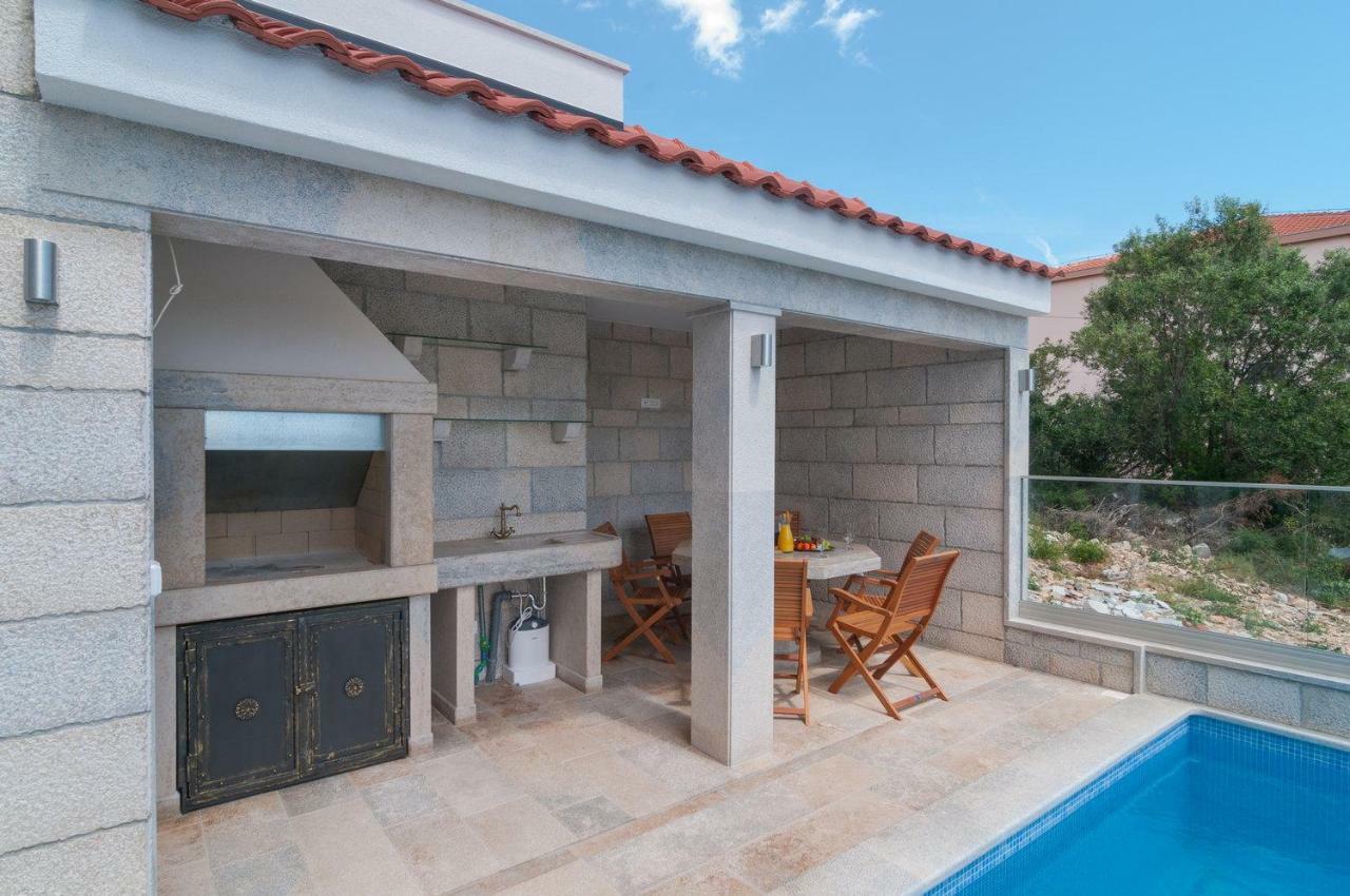 Beautiful Apartment With Private Pool Trogir Exterior foto