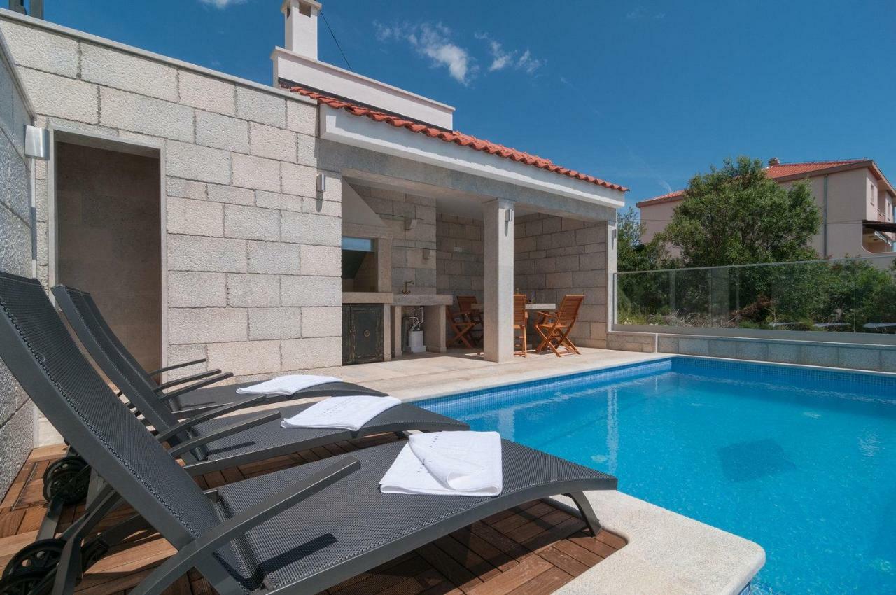 Beautiful Apartment With Private Pool Trogir Exterior foto
