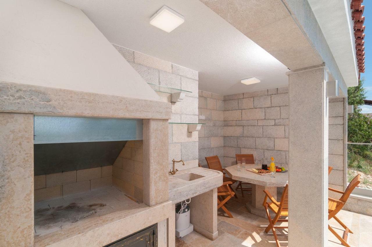 Beautiful Apartment With Private Pool Trogir Exterior foto