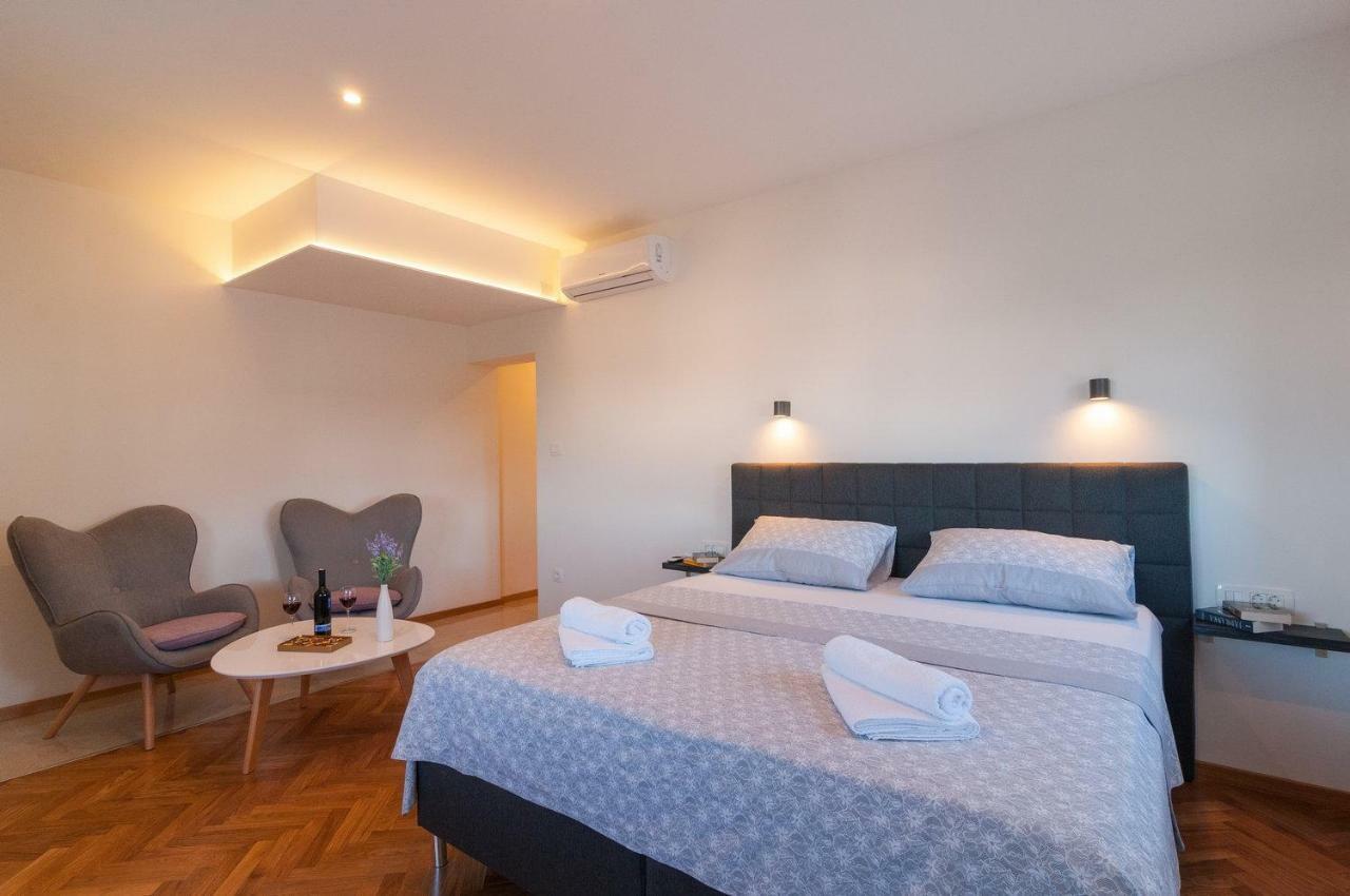 Beautiful Apartment With Private Pool Trogir Exterior foto
