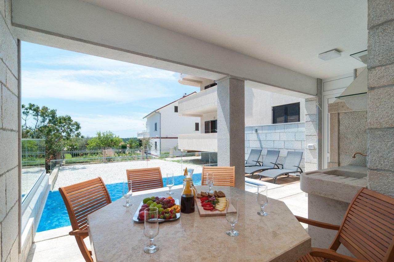 Beautiful Apartment With Private Pool Trogir Exterior foto
